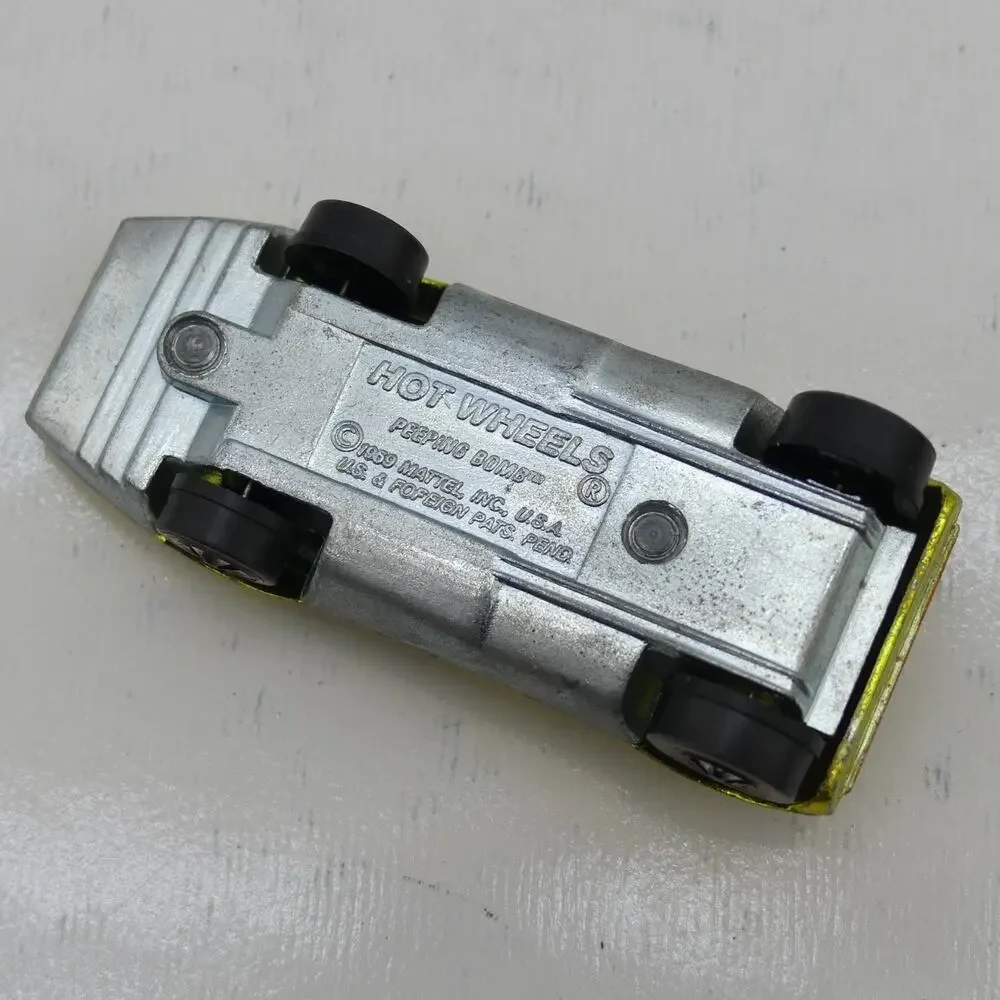 1969 Hot Wheels Peeping Bomb Redline Gold USA Original Vintage Die-Cast Car